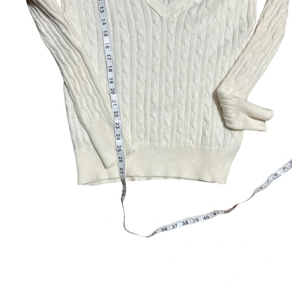 NWT GAP Ivory Cable Knit Sweater Large Cotton Angora V Neck Preppy Classic - Picture 8 of 9